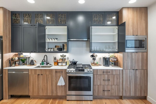 Photo - 34 W Cremona St Unit ID1035999P