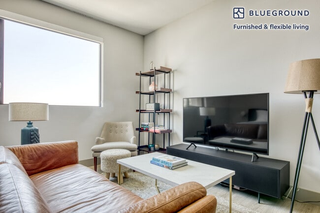 Photo - 5100 Wilshire Blvd Unit FL4-ID476