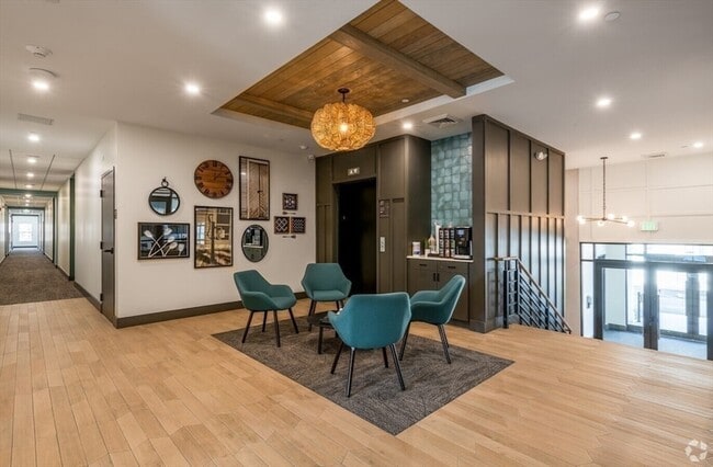 Photo - 635 Main St Unit 212