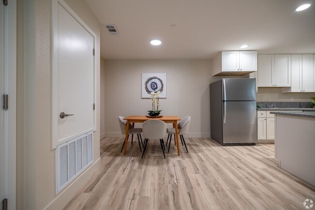 Photo - Rumble Road Apartments