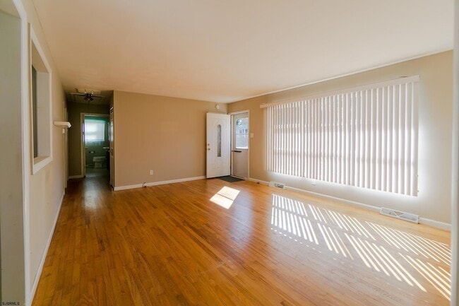 Photo - 318 Jefferson Ave