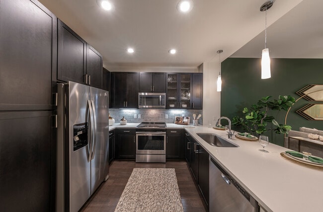 2BD, 2BA - 1243SF - Kitchen - The Lyla
