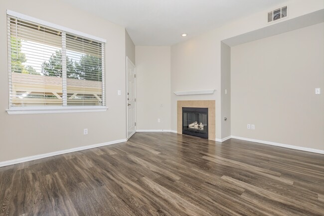 Building Photo - Dakota at Governors Ranch