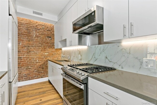 Photo - 115 N Division St Unit 2A