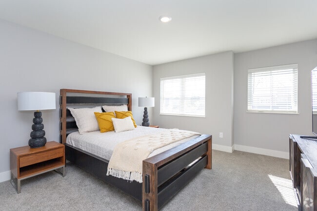 3 BR, 2.5 BA - 1475 SF - Michigan Meadows