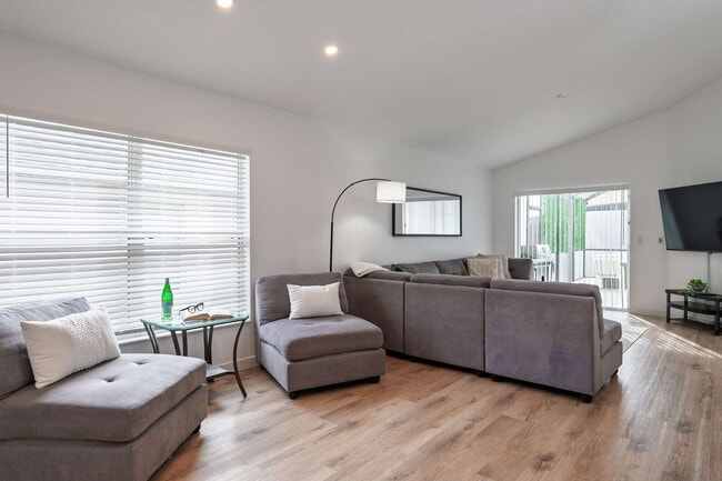 Photo - 2604 Emerald Island Blvd Unit SI ID1580537P