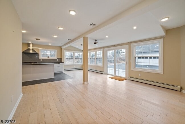 Photo - 480 Parkway Dr Unit 1