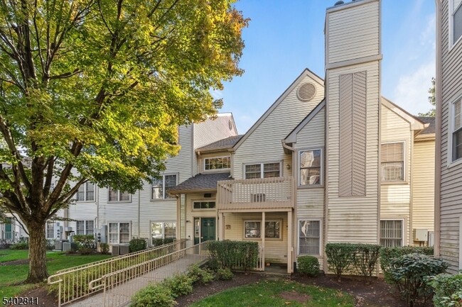 Photo - 11 Evergreen Dr