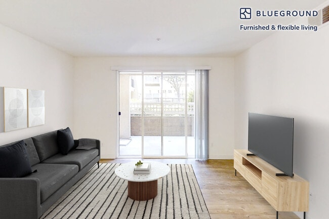 Building Photo - 1257 Lakeside Dr Unit SI FL2-ID7707A