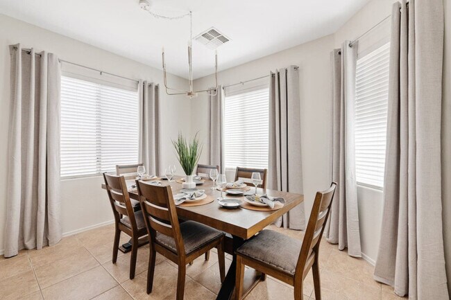 Photo - 2372 E Sequoia Dr Unit ID1309631P