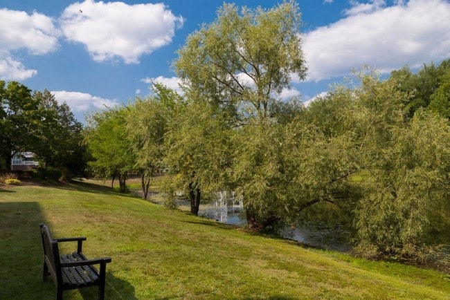 Photo - Mountain View Crossing