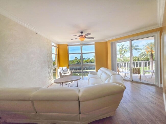 Photo - 806 E Windward Way Unit 323