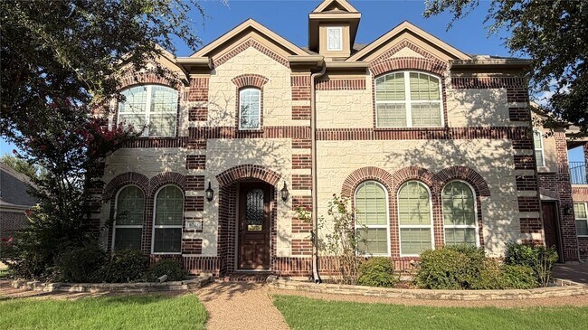 Building Photo - 6728 S Fork Dr