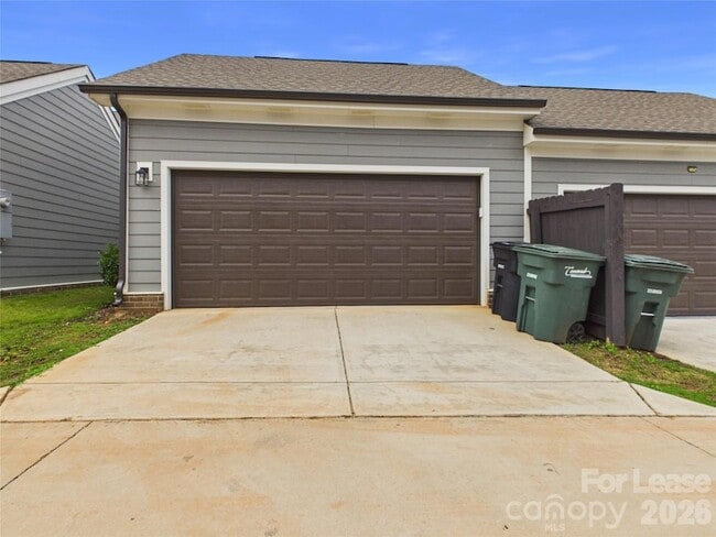Photo - 10163 Meeting House Dr NW