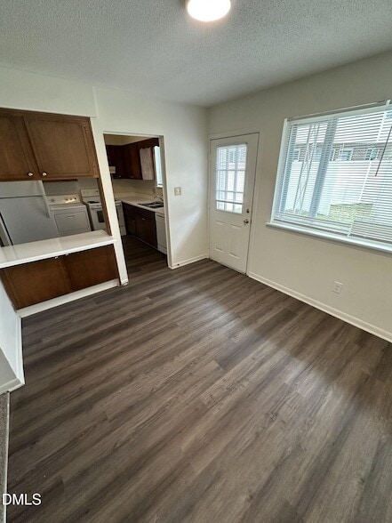 Photo - 2365 Champion Ct