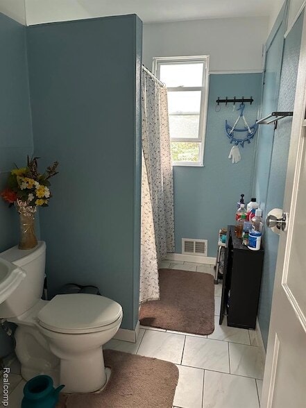 Photo - 3964 Eldridge St