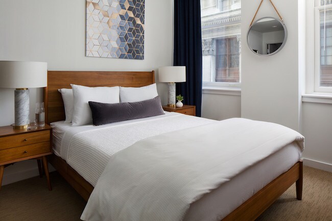 Photo - The Commonwealth