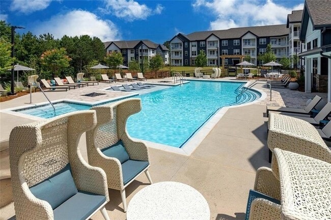 Photo - 5617 Oakley Industrial Blvd