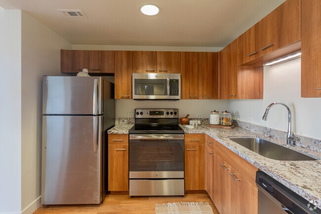 2BR,2BA - 837SF Kitchen - 1010 Pacific