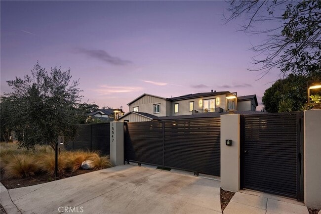 Photo - 15547 Valley Vista Blvd