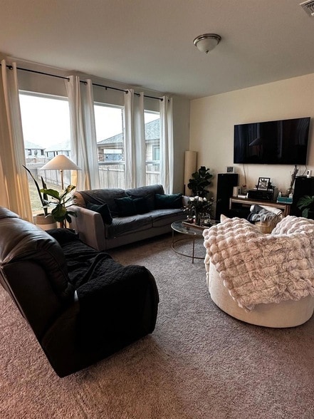 Photo - 7311 Gray Catbird Dr