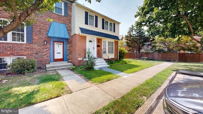 Building Photo - 8105 Kenova Ln