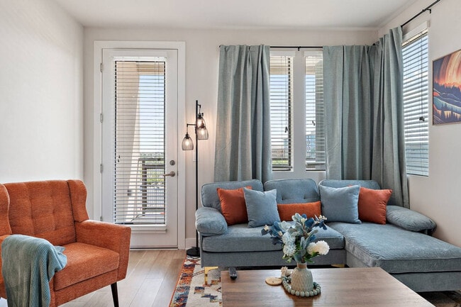 Building Photo - 7115 E McDowell Rd Unit ID1232697P