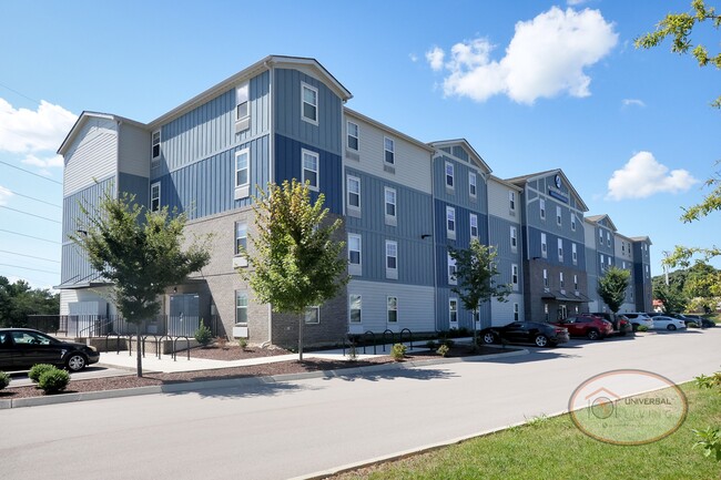 Studio & 1-Bedroom Apartment Homes - Altitude @ 6313