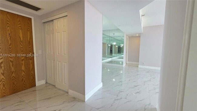Photo - 3610 Yacht Club Dr Unit 615