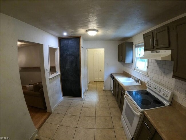 Photo - 4000 Elkhorn Ave