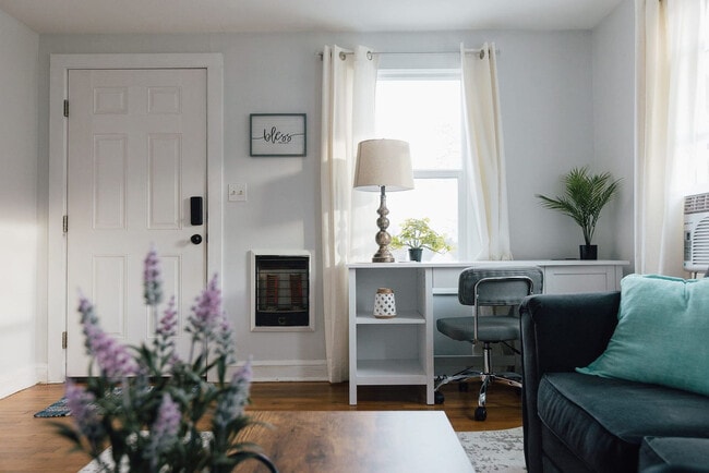 Photo - 905 Hill St Unit ID1397971P