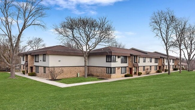 Photo - The Clarendon Apartment Homes