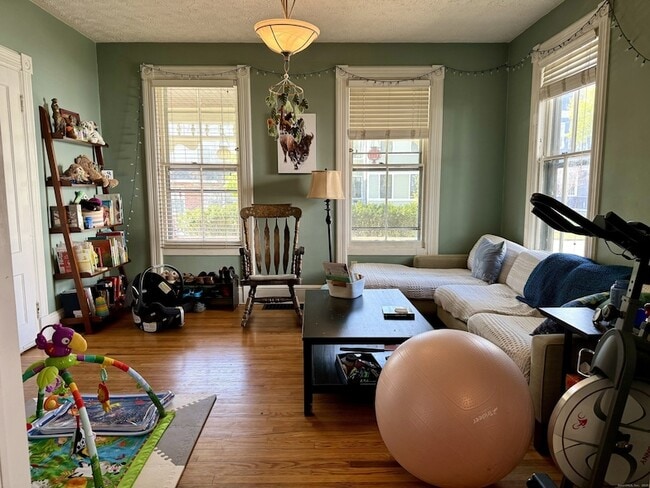 Photo - 109 Foster St Unit 1