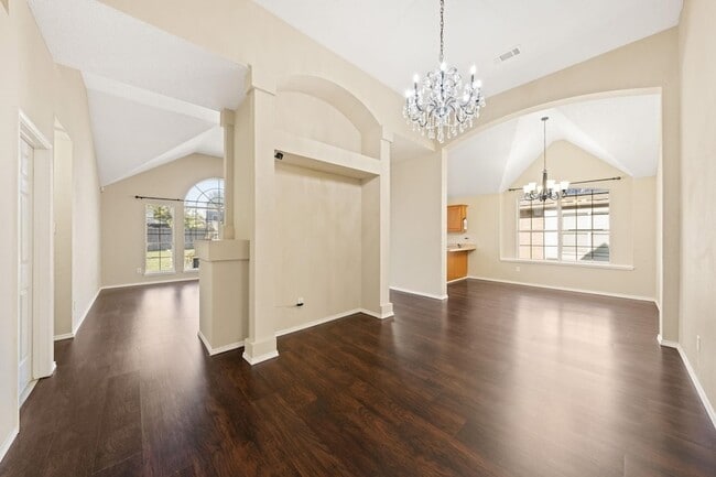 Photo - 6718 Meadowcrest Dr