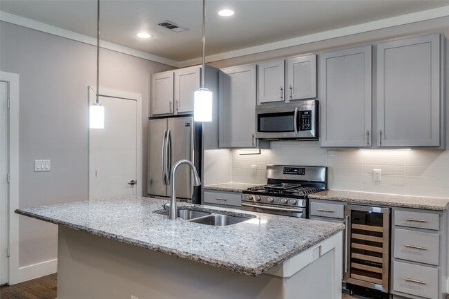 Photo - 4316 Hartford St