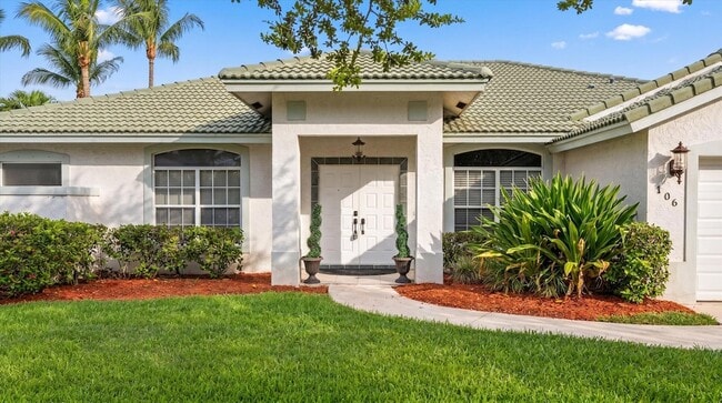 Photo - 106 Fernwood Crescent
