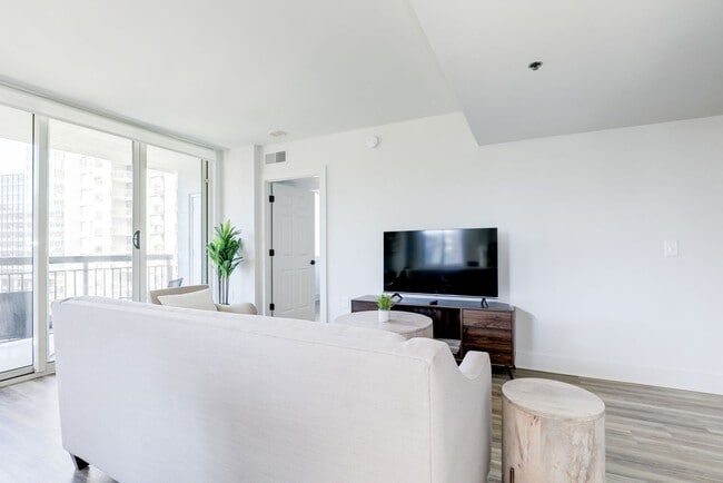 Photo - 1221 S Eads St Unit FL10-ID1024709P