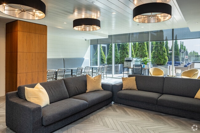 Club Room - 1407 on Michigan