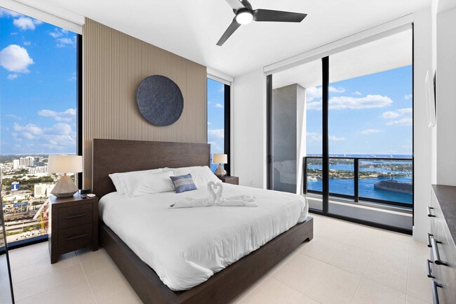 Photo - 159 NE 6th St Unit FL49-ID1032228P