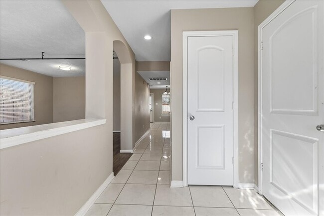 Photo - 16218 Bunker Ridge Rd