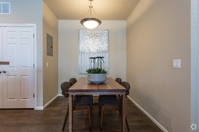 1BR, 1BA - 752 SF - Mesa Ridge