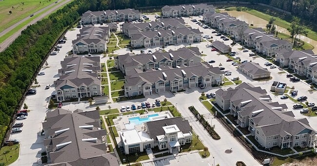 Photo - Retreat at River Chase Apartments