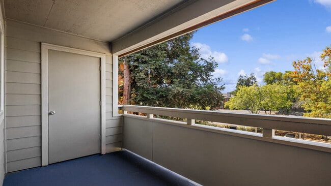 Balcony - Mill Creek