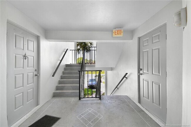 Photo - 1008 Green Pine Blvd Unit 0012