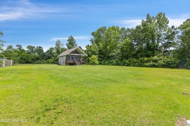 Photo - 213 Sanders St