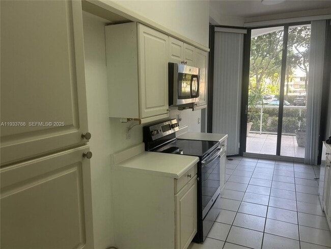 Photo - 3640 Yacht Club Dr Unit 104