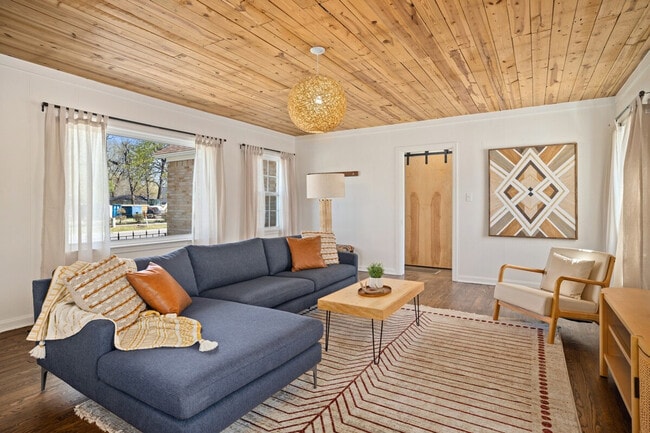 Photo - 337 NW A St Unit ID1221794P