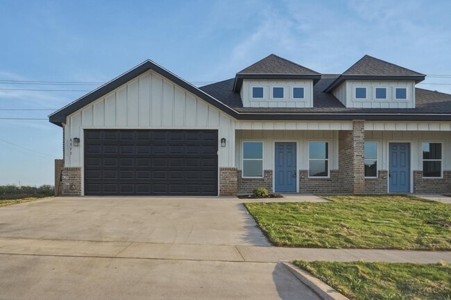 Building Photo - 6517 Inverness St