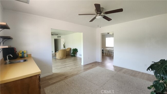 Photo - 6016 Ashwood St