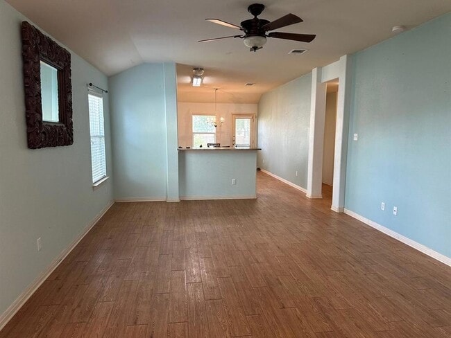 Photo - 218 Wildcat Dr